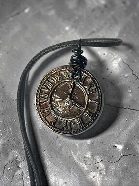 5 For $25💫Steampunk Style Bronze Clock Roman Numeral Pendant Necklace